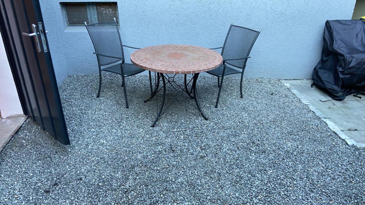 Art Boutique Budget Apartment Im Hinterhof Menden Altstadt Экстерьер фото