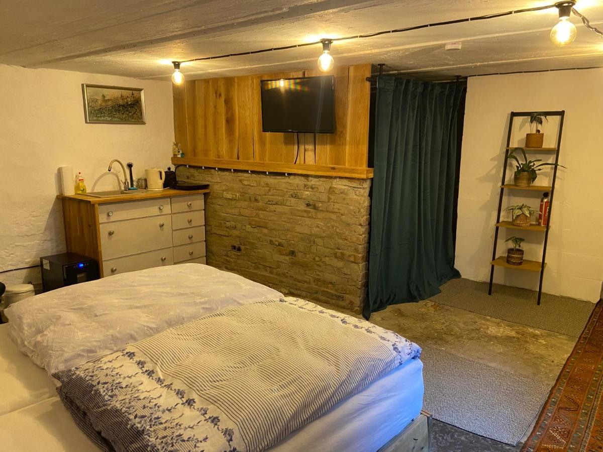 Art Boutique Budget Apartment Im Hinterhof Menden Altstadt Экстерьер фото