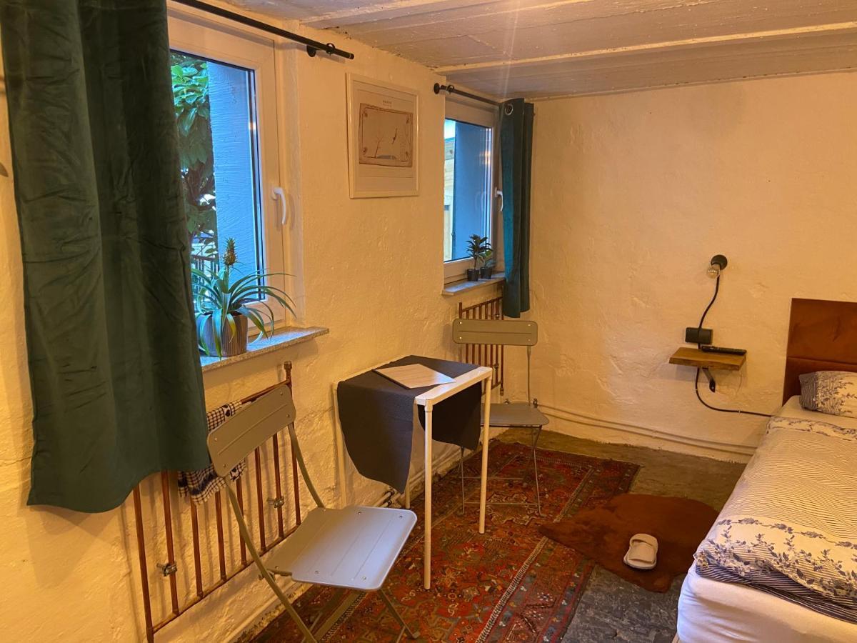 Art Boutique Budget Apartment Im Hinterhof Menden Altstadt Экстерьер фото